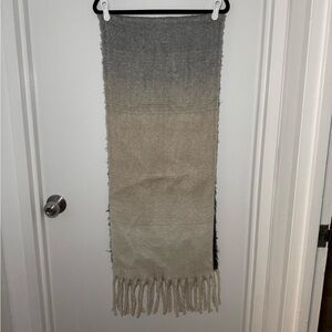 Zara Gray and Cream Men's Scarf
